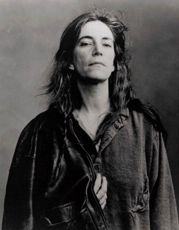 220d_patti_smith___annie_leibovitz.jpg