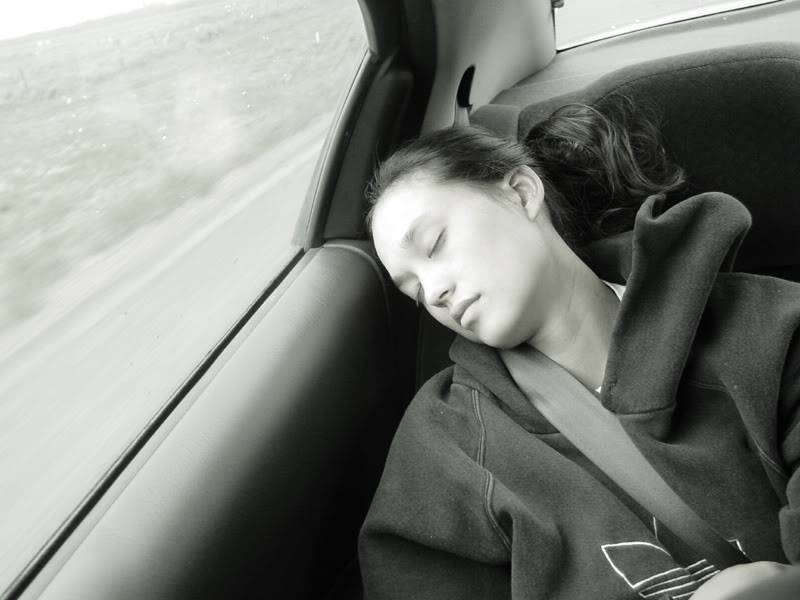 20050726232834_car_asleep.jpg