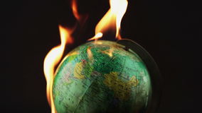 globe-fire-setting-44021637.jpg